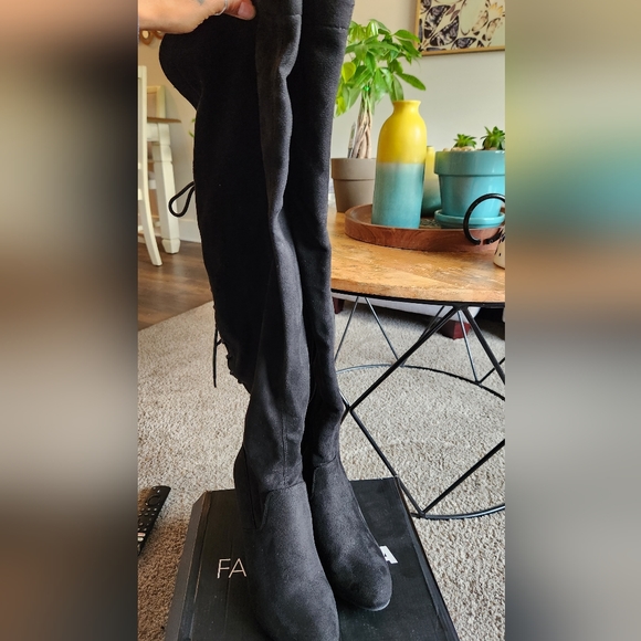 NWT Fashion Nova boots - Picture 6 of 7